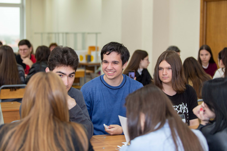 ASU Students Collaborate with Bank of Russia Branch Experts to Strategize the Reduction of the Key Rate in a Business Simulation