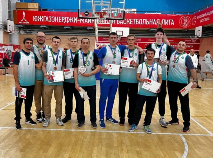 The Adyghe State University team won third place in the Maikop Basketball League championship