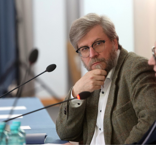 Лекция Федора Лукьянова «Мировая политика-2025: предсказать невозможно, понять попробуем»