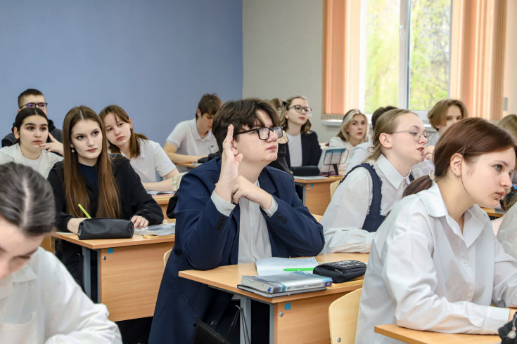 First Cohort of Seven Students from Non-Pedagogical Fields Successfully Completes ASU’s New Retraining Program in Pedagogical Activity for Secondary Education