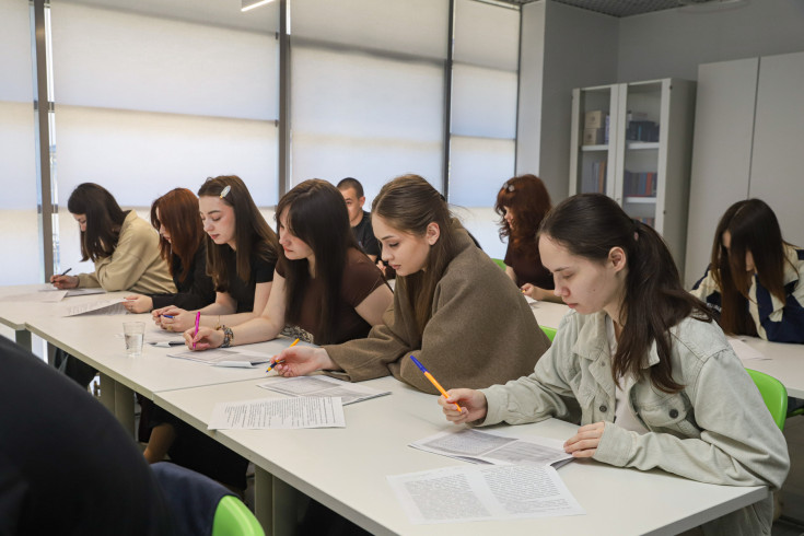 Alisa Yampoltseva Wins Regional Stage of the 12th All-Russian Olympiad in Russian Entrepreneurship History and Advances to National Finals