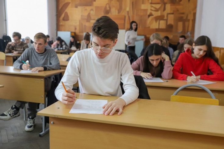 Olympiad in a foreign language among non-linguistic faculties of two universities of adygea held at ASU