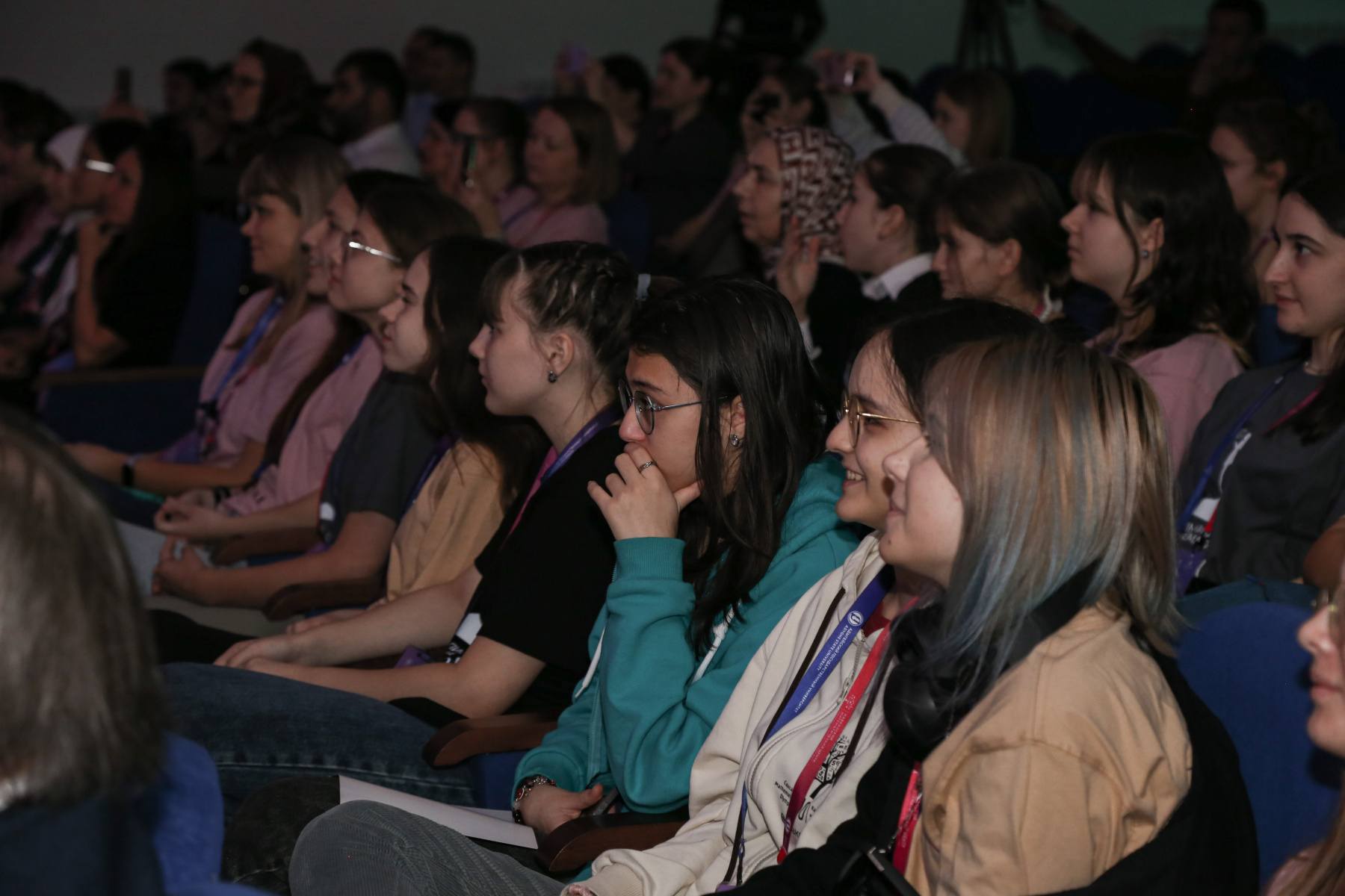 IMG_9990.jpg IMG_9990.jpg